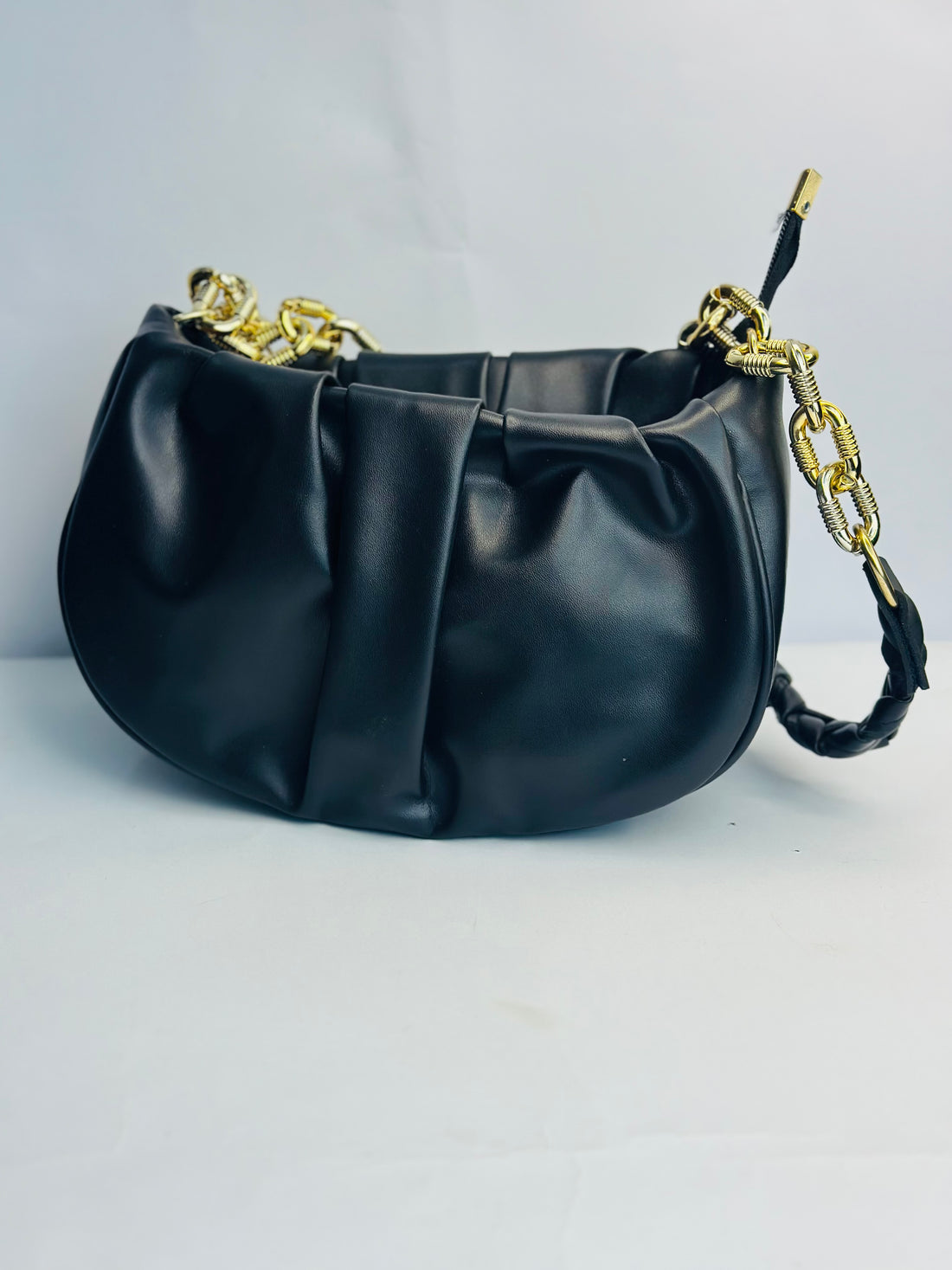 SOFT LEATHER LADIES HAND BAG