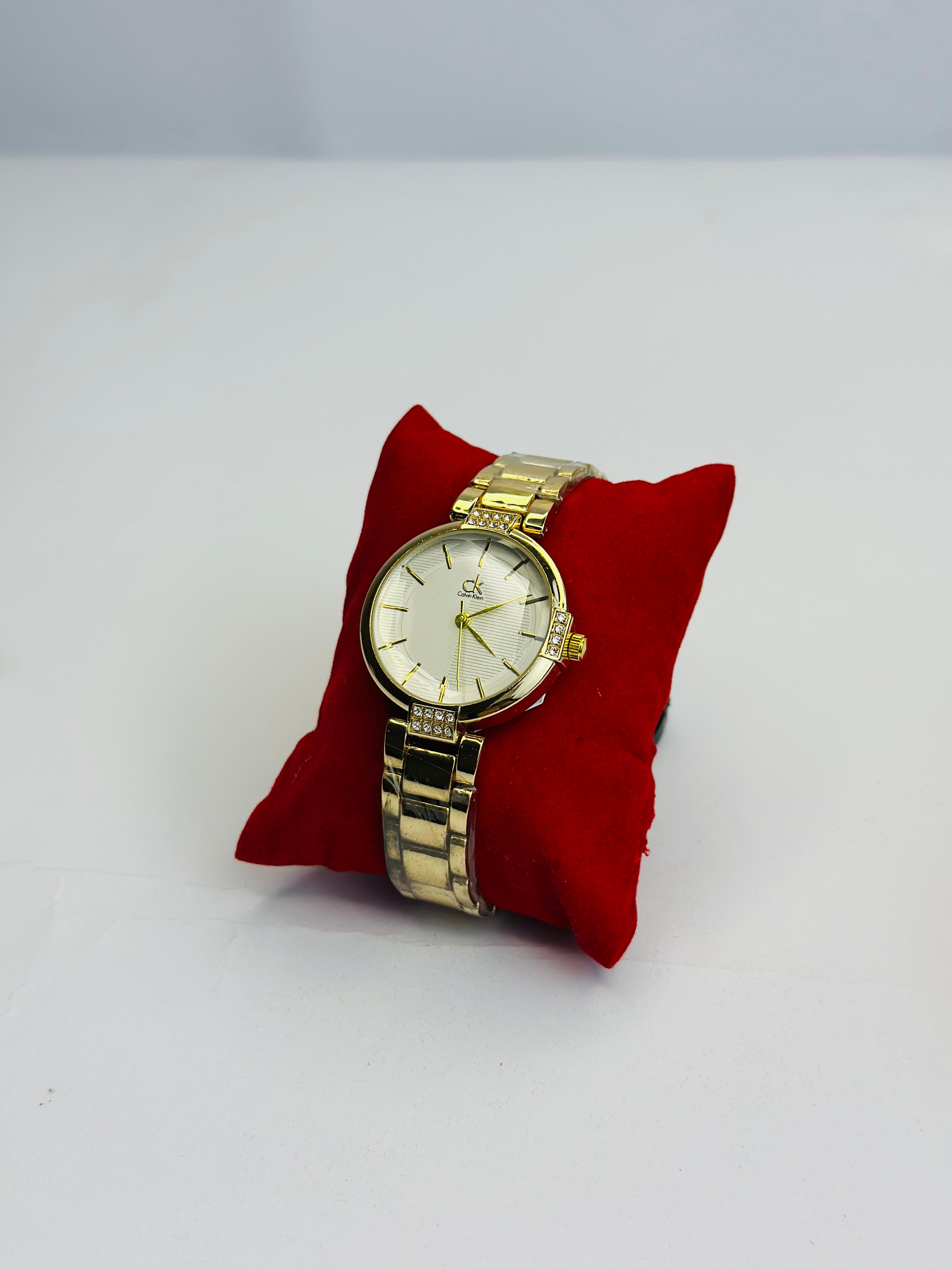 Women's Classic Silver Chain Strap With Diamond-Cut Markers