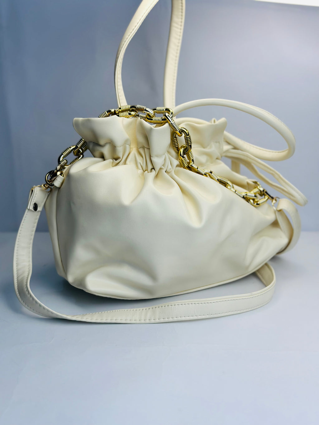 LUXURY CREAM PLEATED POUCH WITH CHUNKY GOLD CHAIN