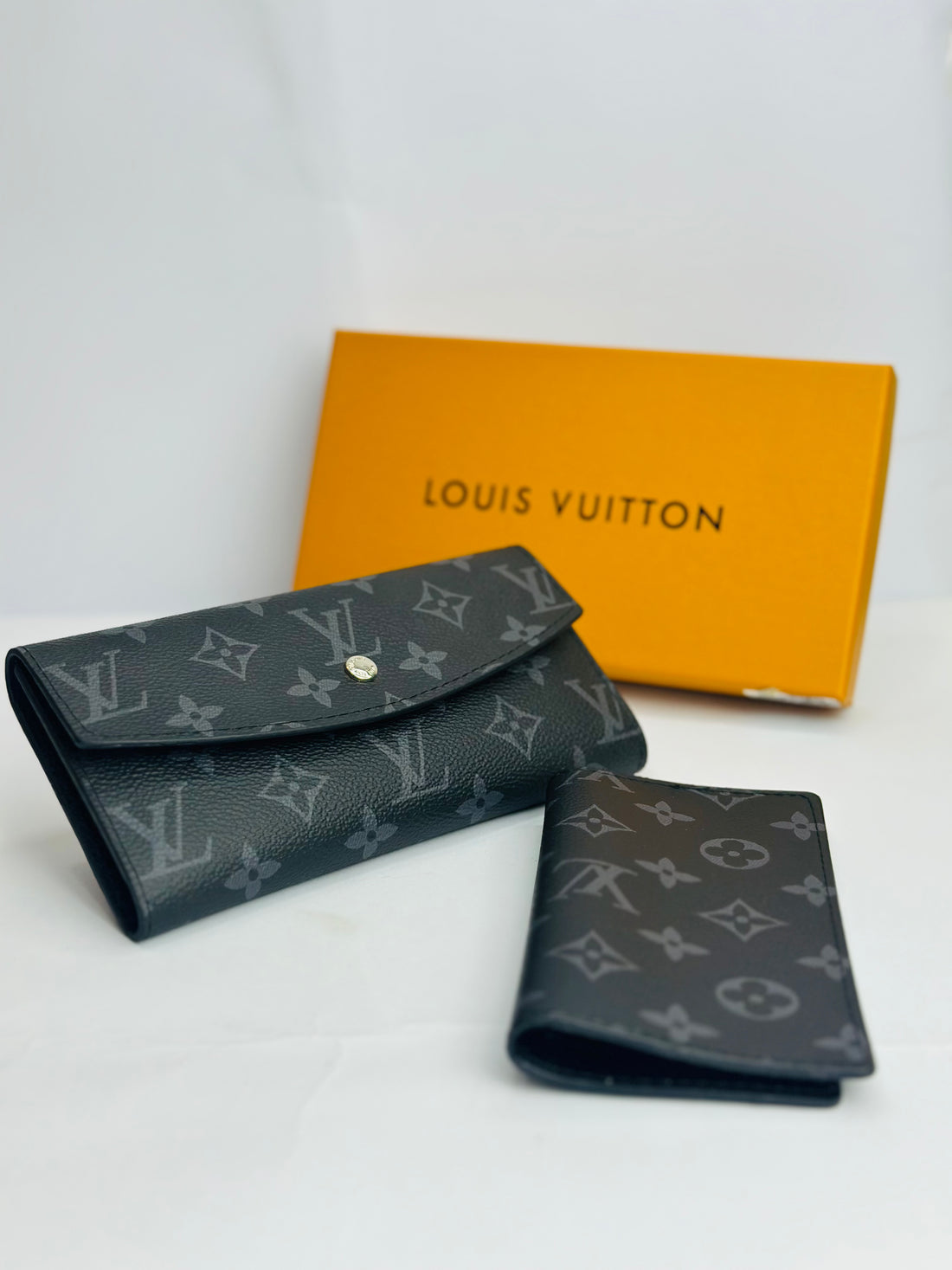 LOUIS VUITTON SARAH WALLET - WITH BOX