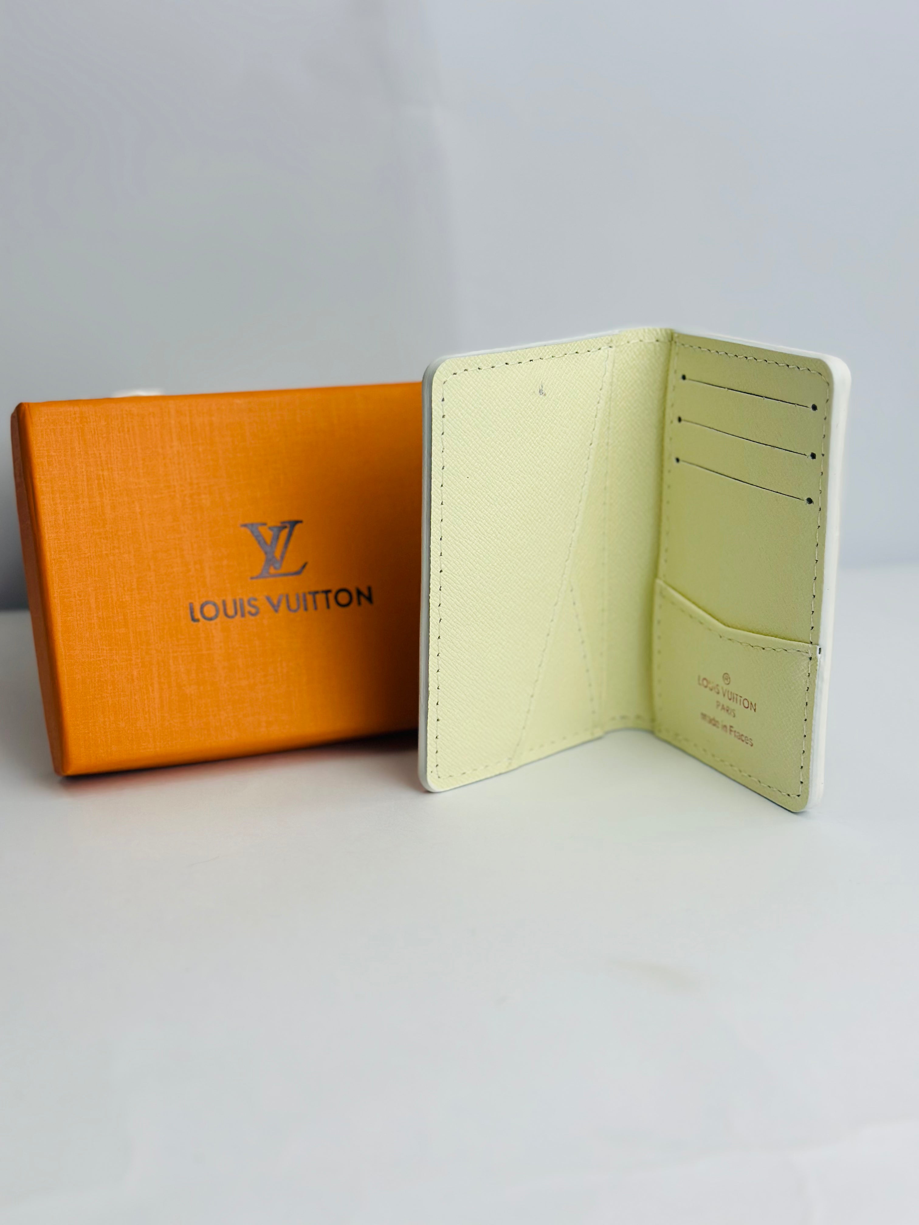 LOUIS VUITTON CARD HOLDER FLAP