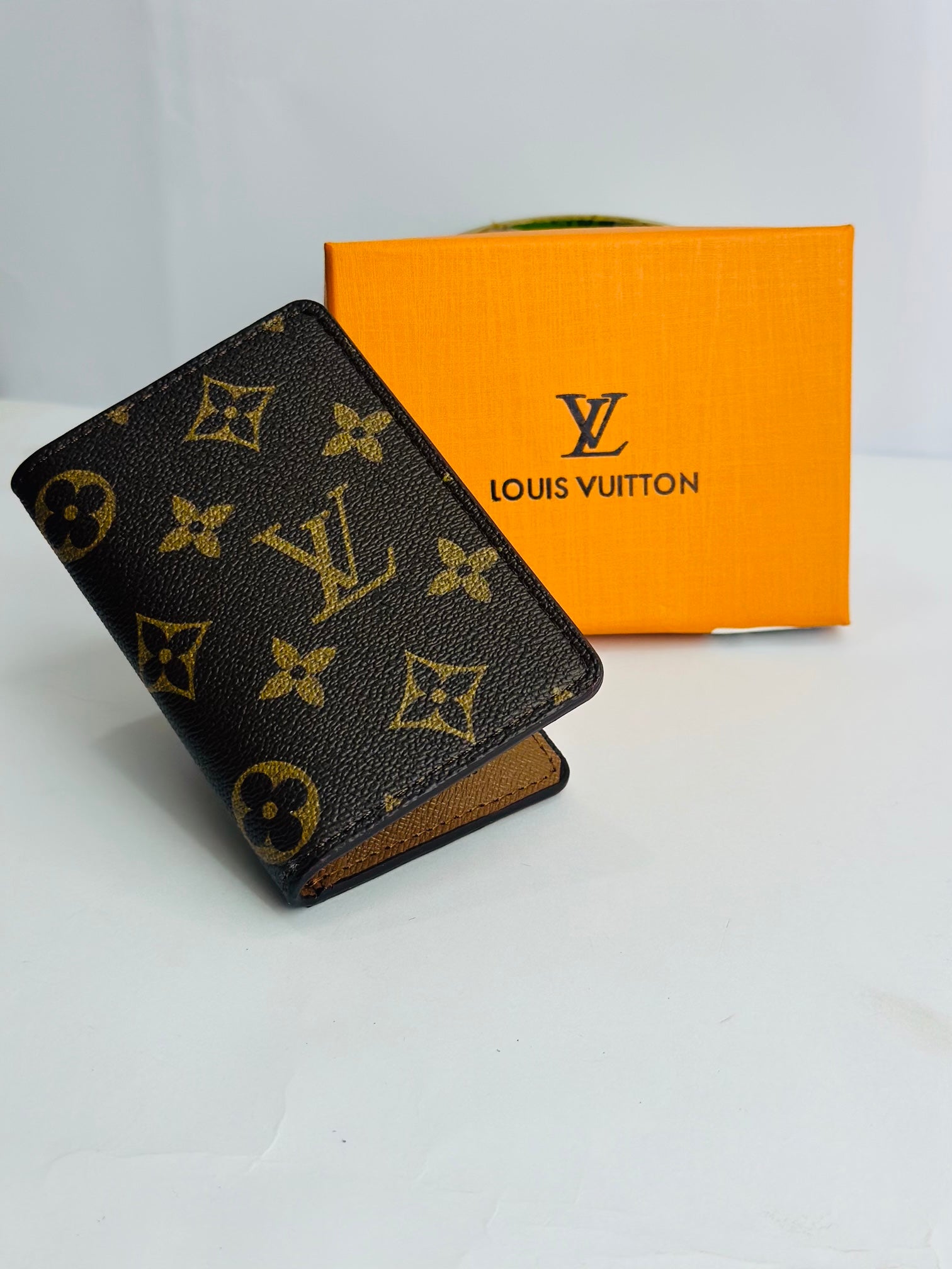 LOUIS VUITTON CARD HOLDER FLAP