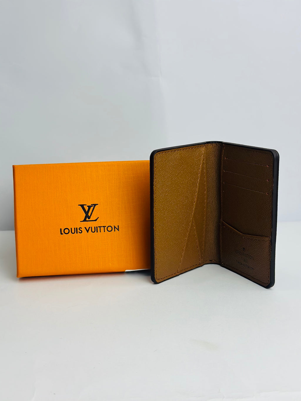 LOUIS VUITTON CARD HOLDER FLAP