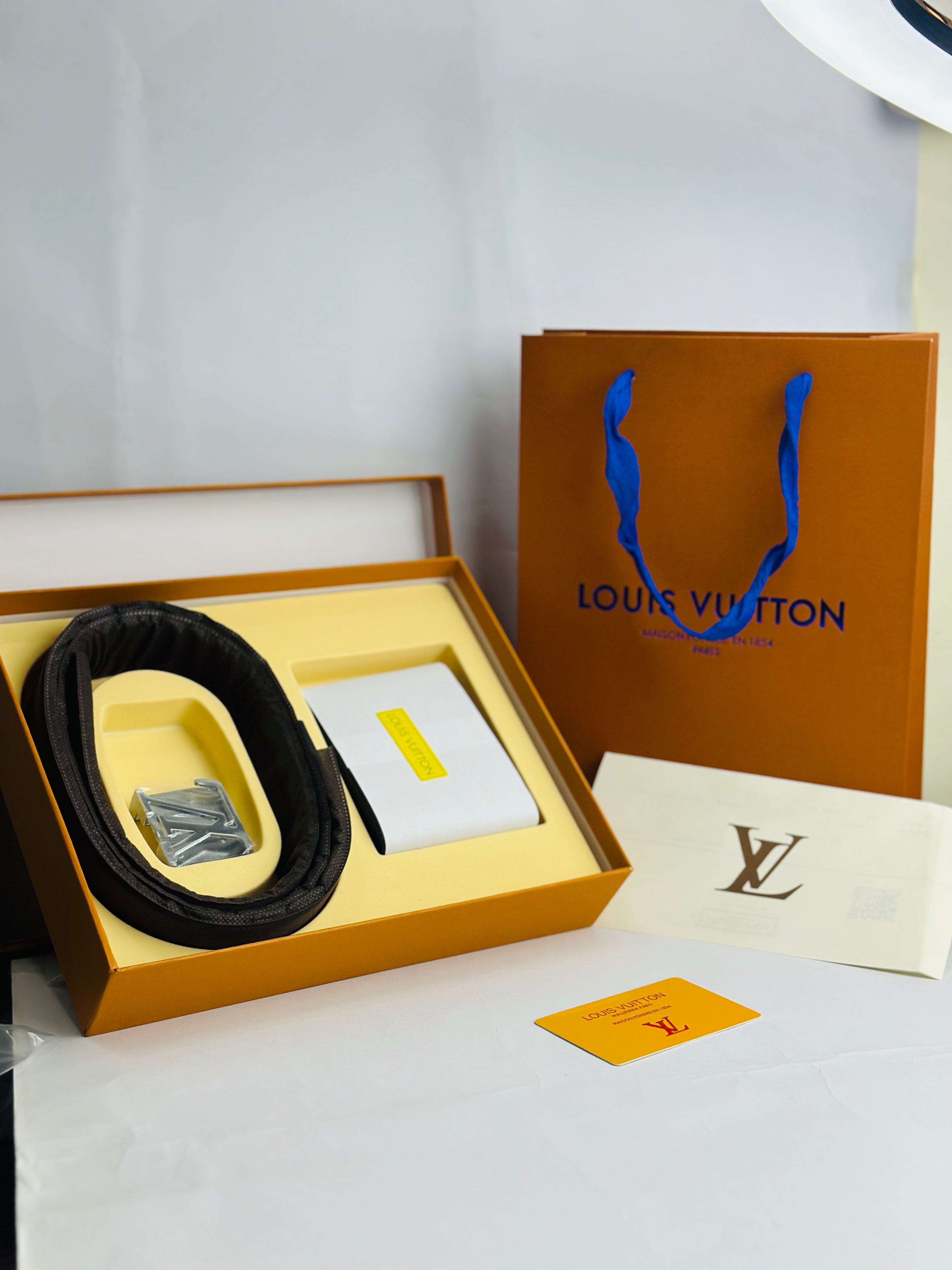 LOUIS VUITTON GIFT PACK